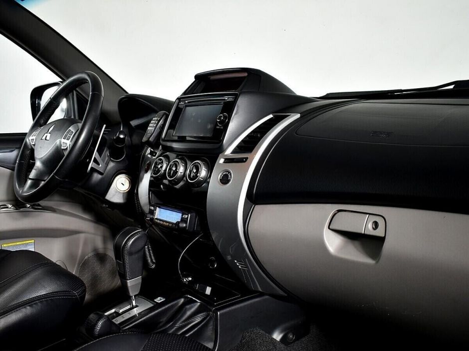 Mitsubishi Pajero Sport 2.4 АКПП, 2015, 104 000 км фото 8
