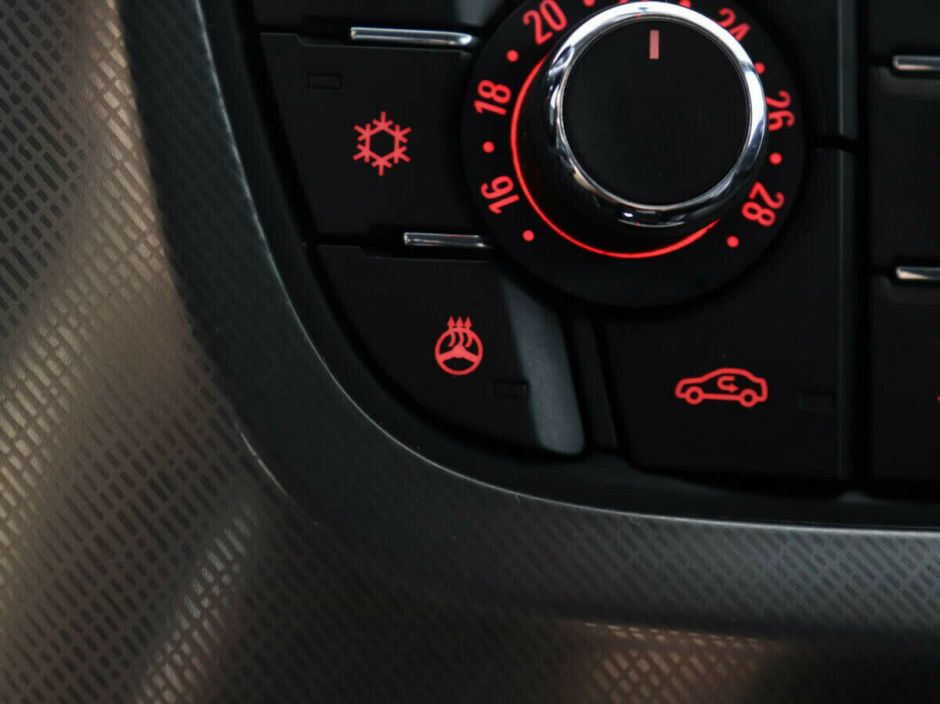 Opel Astra 1.4 АКПП, 2012, 143 000 км фото 9