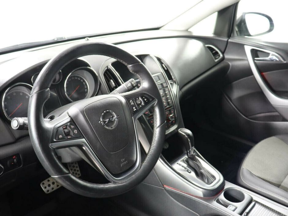Opel Astra 1.6 АКПП, 2012, 144 000 км фото 5