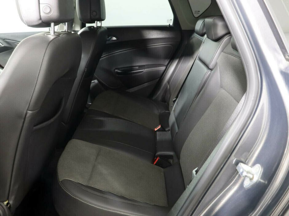 Opel Astra 1.6 АКПП, 2012, 144 000 км фото 10