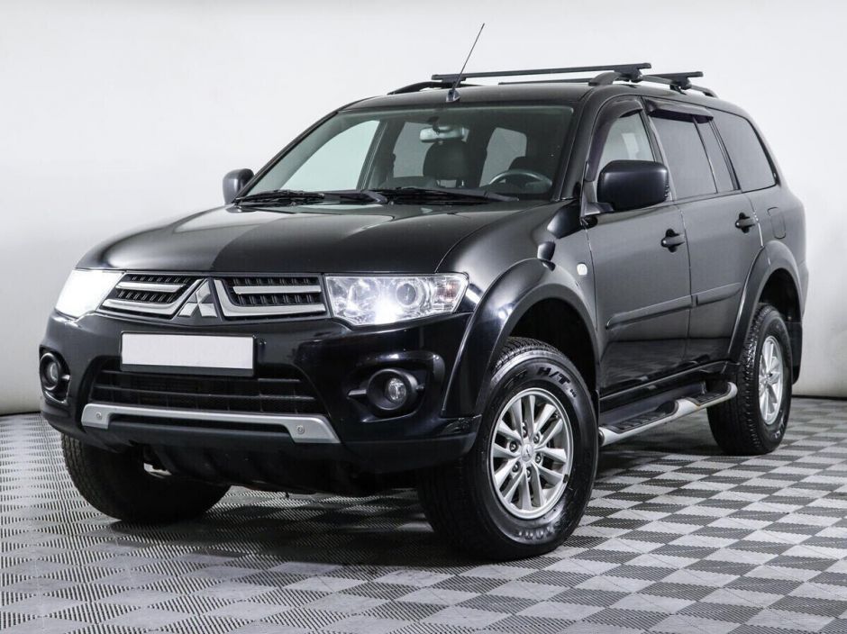 Mitsubishi Pajero Sport 2.4 МКПП, 2015, 102 000 км фото 1