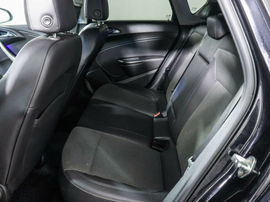 Opel Astra 1.6 АКПП, 2010, 165 000 км фото 9