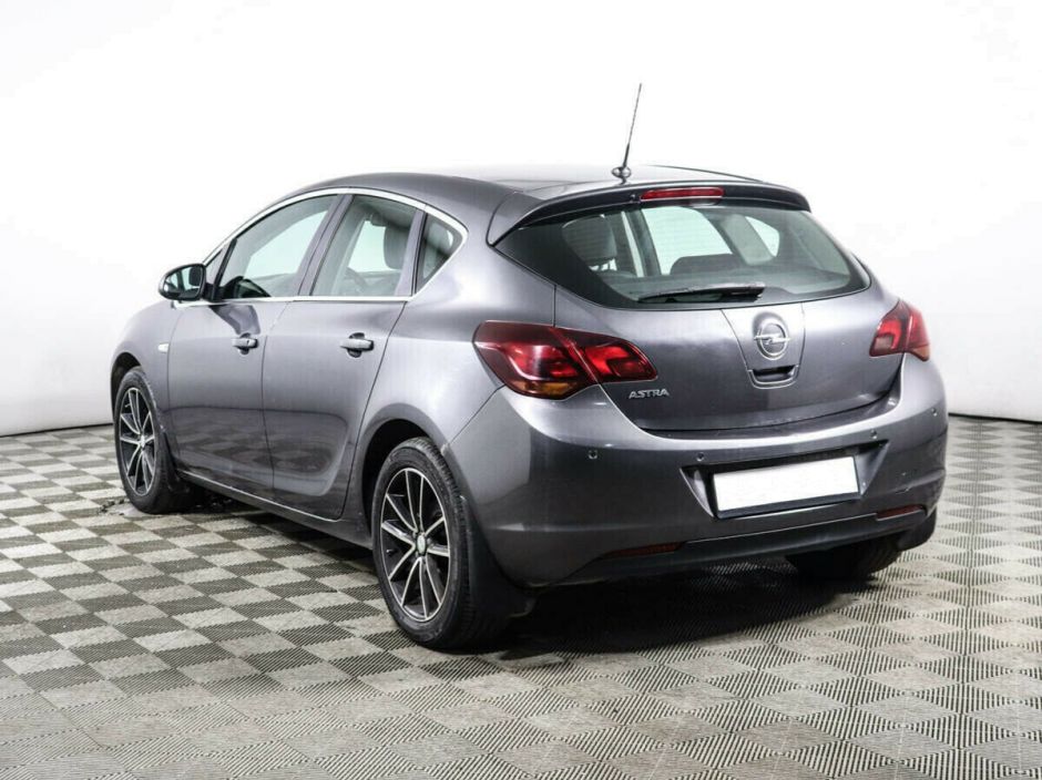 Opel Astra 1.6 АКПП, 2011, 150 000 км фото 4