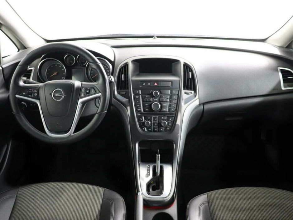 Opel Astra 1.6 АКПП, 2012, 141 000 км фото 7