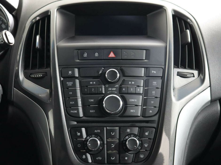 Opel Astra 1.6 АКПП, 2012, 141 000 км фото 8