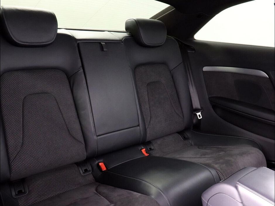 Audi A5 2.0 РКПП, 2016, 94 000 км фото 6