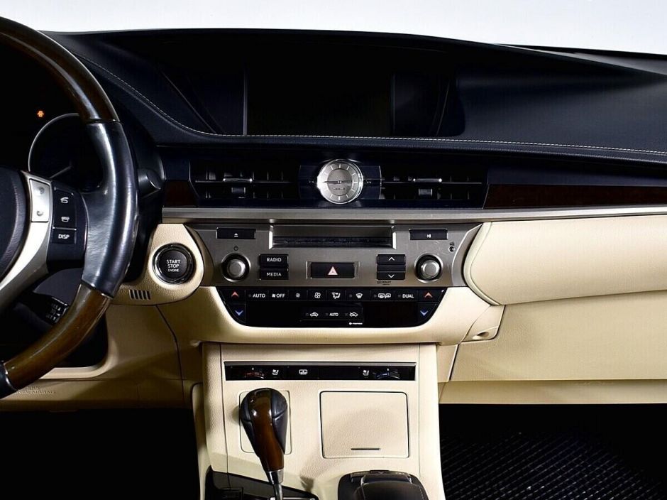 Lexus ES 2.5 АКПП, 2014, 115 000 км фото 9