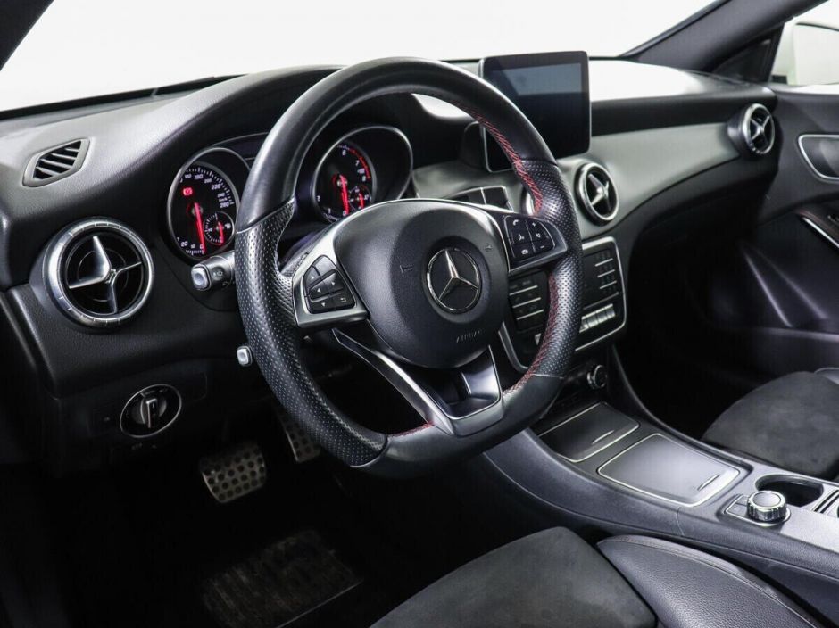 Mercedes-Benz CLA 1.6 РКПП, 2017, 83 000 км фото 5