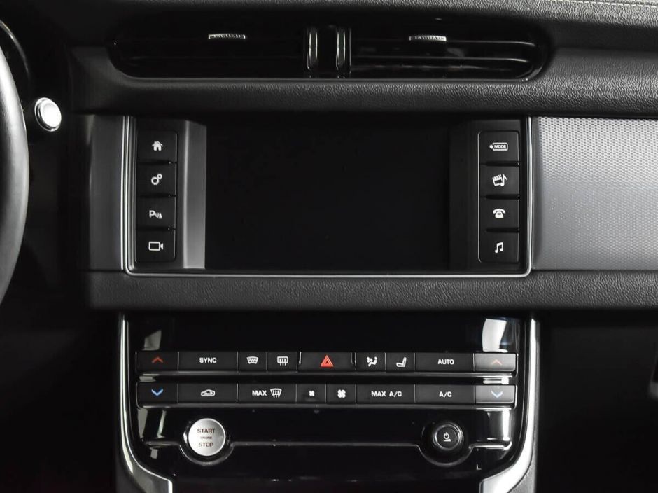 Jaguar XF 2.0 АКПП, 2017, 86 000 км фото 13