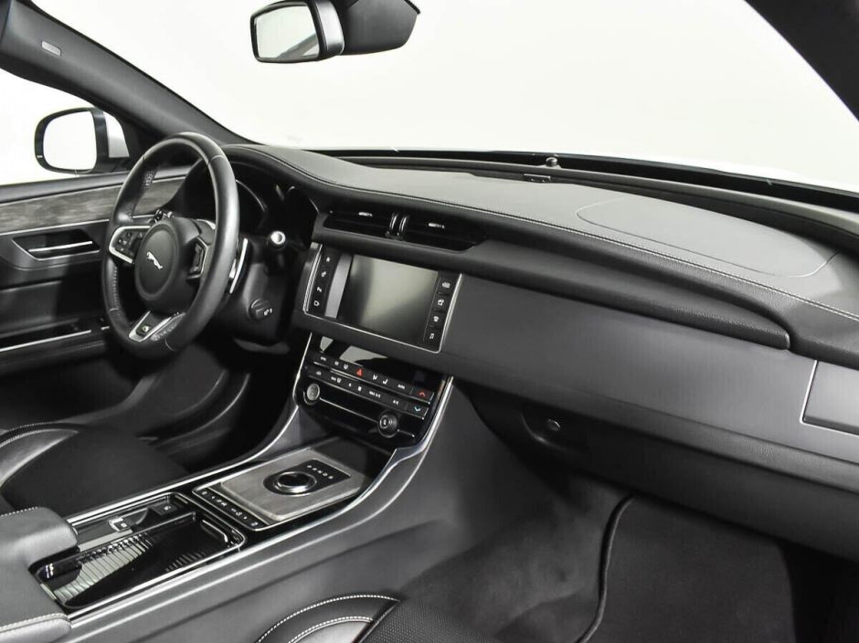 Jaguar XF 2.0 АКПП, 2017, 86 000 км фото 15
