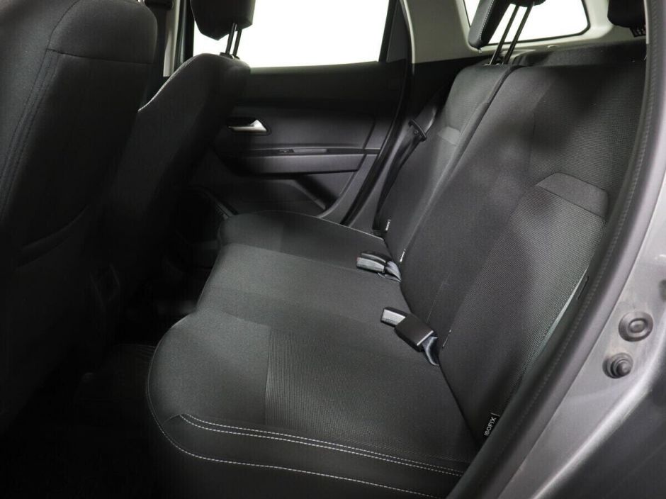 Renault Duster 1.6 МКПП, 2020, 42 000 км фото 8