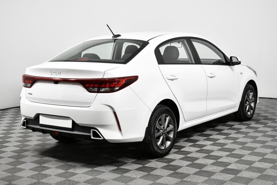 Kia Rio 1.6 АКПП, 2022, 16 000 км фото 2