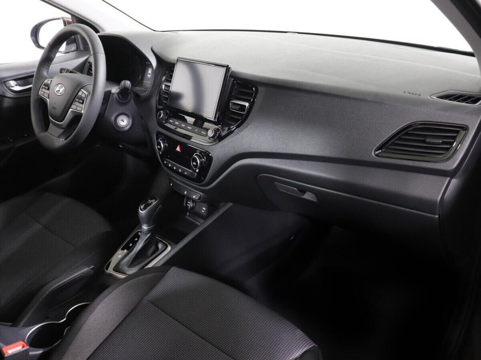 Hyundai Solaris 1.6 АКПП, 2022, 21 000 км фото 9