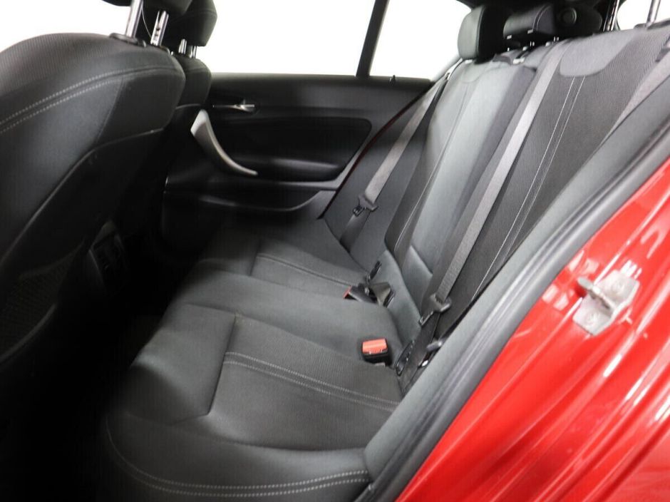 BMW 1 серии 1.5 АКПП, 2019, 47 000 км фото 10