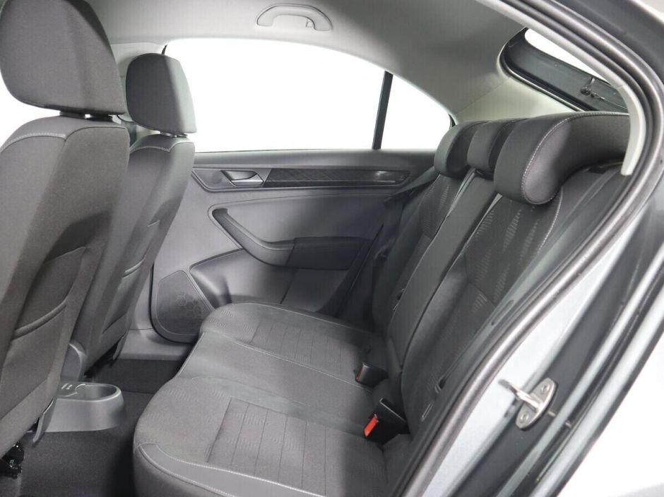 Volkswagen Polo 1.6 АКПП, 2021, 35 000 км фото 8