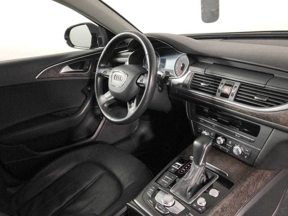 Audi A6 1.8 РКПП, 2017, 81 000 км фото 9