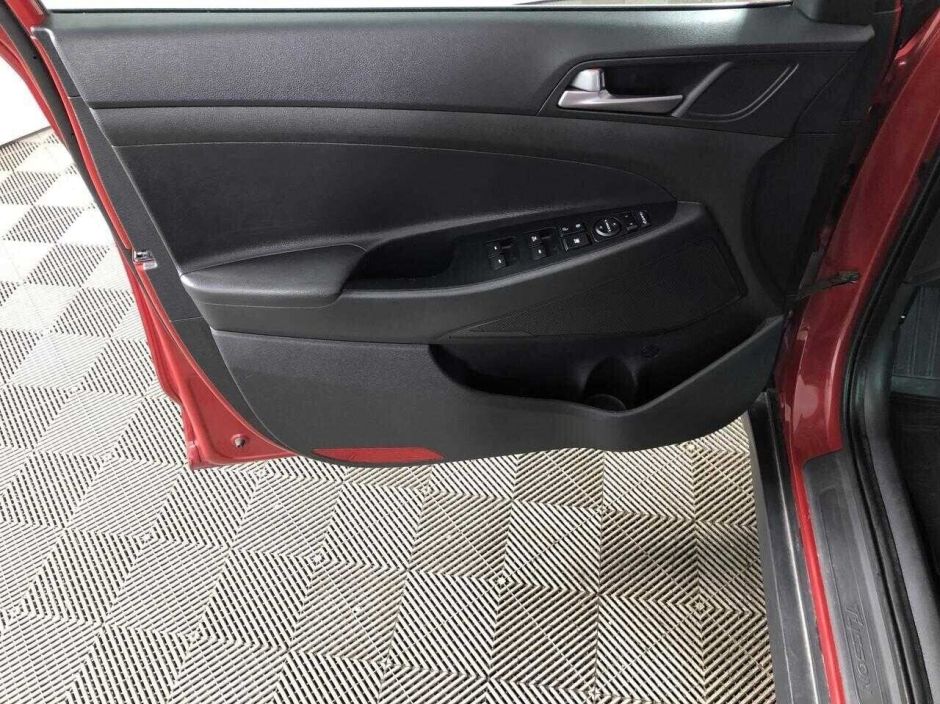 Hyundai Tucson 2.0 АКПП, 2017, 77 000 км фото 12