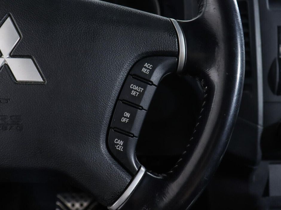 Mitsubishi Pajero 2.5 АКПП, 2006, 206 000 км фото 6