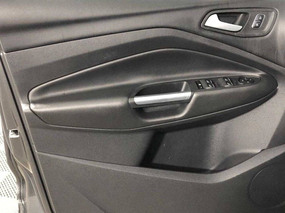 Ford Kuga 1.5 АКПП, 2017, 72 000 км фото 11