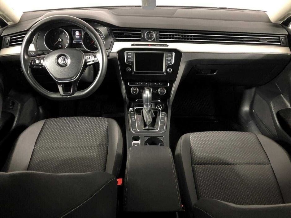 Volkswagen Passat 1.4 РКПП, 2017, 81 000 км фото 9