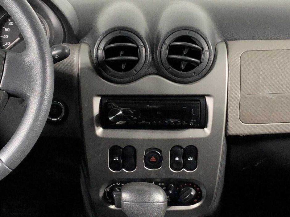 Renault Sandero 1.6 АКПП, 2012, 145 000 км фото 9