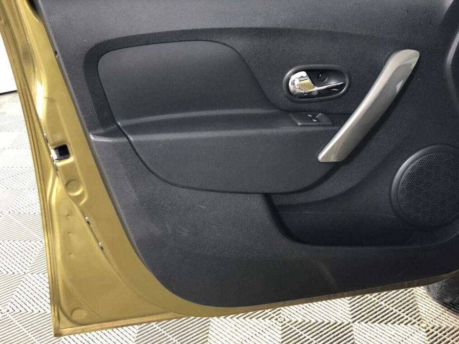 Renault Sandero 1.6 АКПП, 2016, 97 000 км фото 10