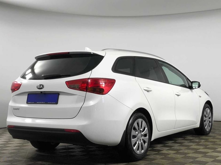 Kia Ceed 1.6 АКПП, 2018, 68 000 км фото 2