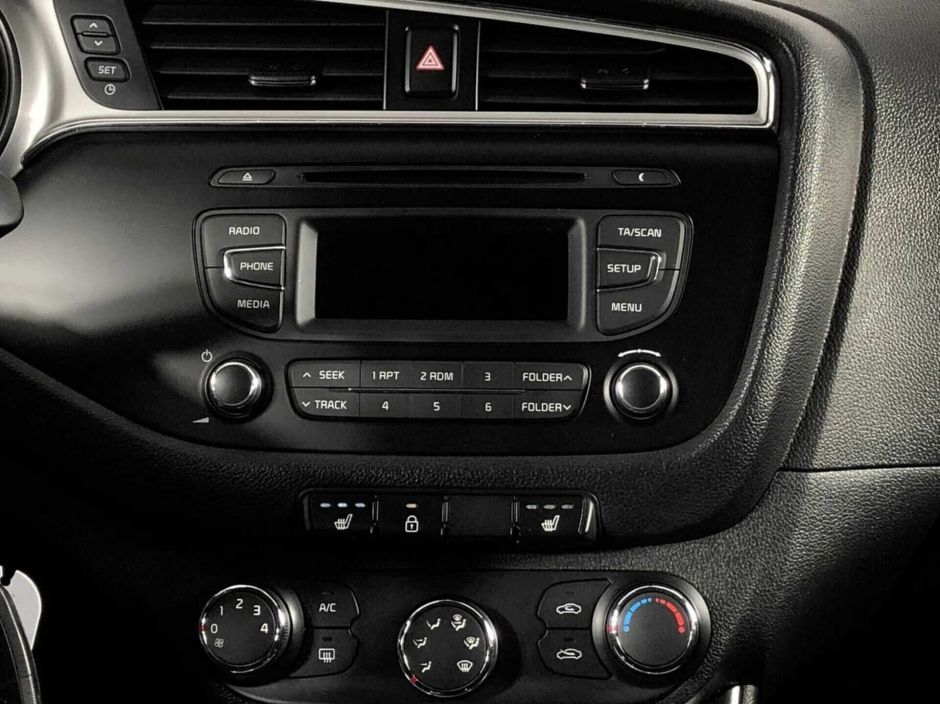 Kia Ceed 1.6 АКПП, 2017, 85 000 км фото 10