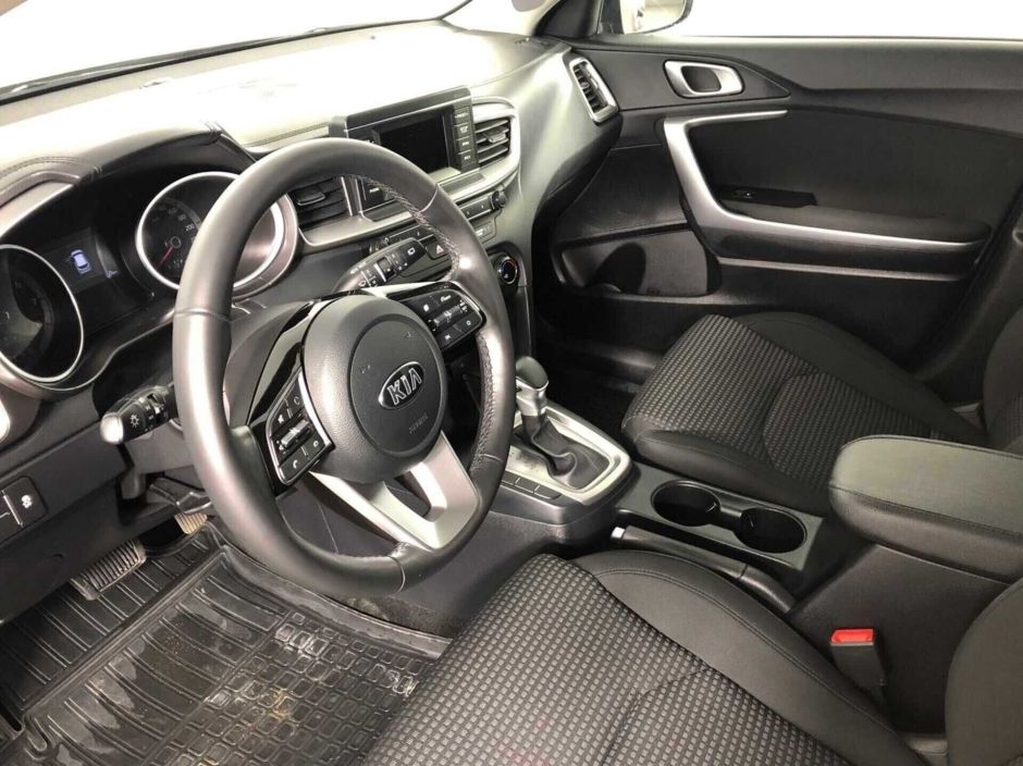 Kia Ceed 1.6 АКПП, 2019, 62 000 км фото 5