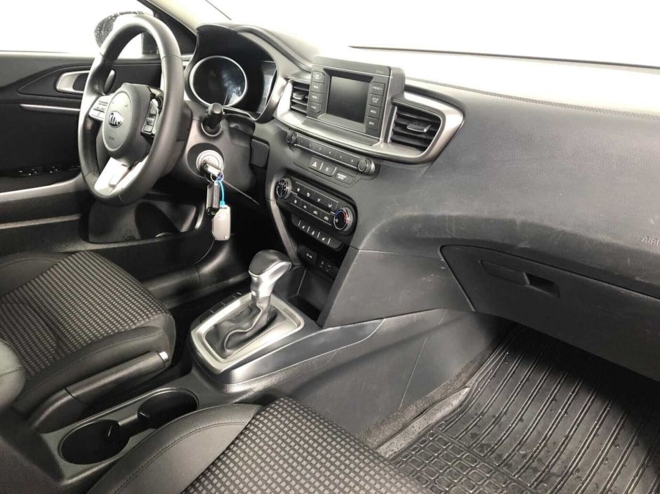 Kia Ceed 1.6 АКПП, 2019, 62 000 км фото 11