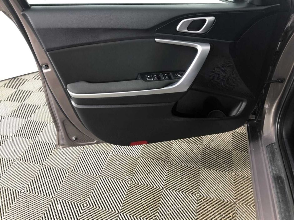 Kia Ceed 1.6 АКПП, 2019, 62 000 км фото 12