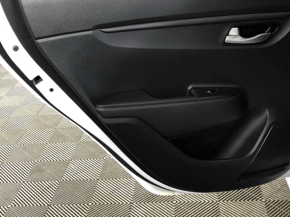 Kia Rio 1.6 АКПП, 2019, 50 000 км фото 9