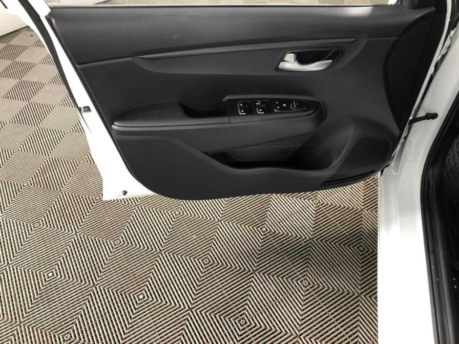 Kia Rio 1.6 МКПП, 2019, 55 000 км фото 11