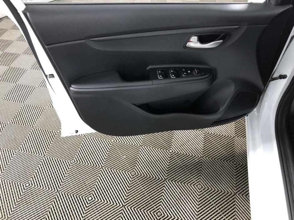 Kia Rio 1.6 АКПП, 2019, 50 000 км фото 10