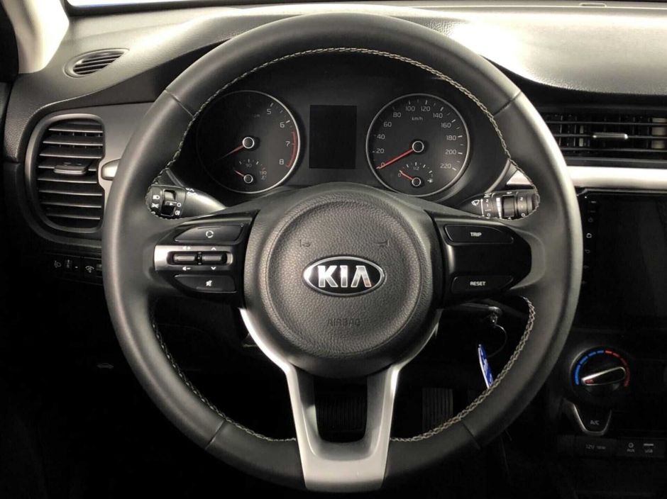 Kia Rio 1.6 АКПП, 2018, 67 000 км фото 7
