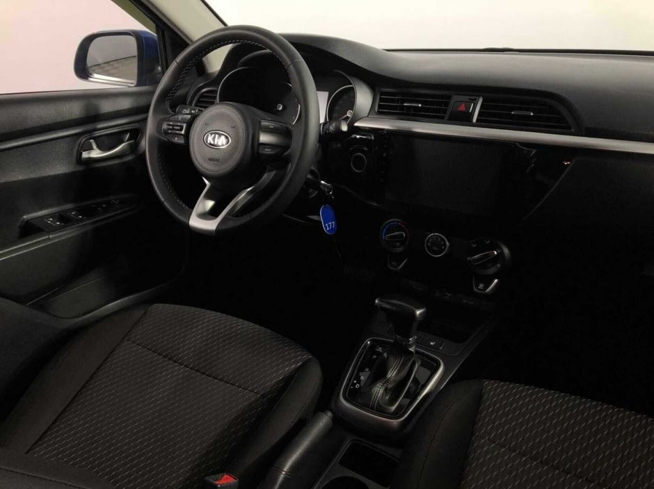 Kia Rio 1.6 АКПП, 2018, 67 000 км фото 11