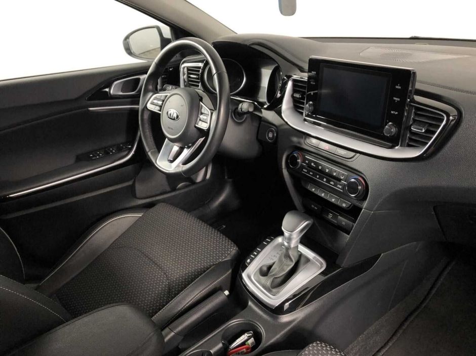 Kia XCeed 1.4 РКПП, 2020, 48 000 км фото 8