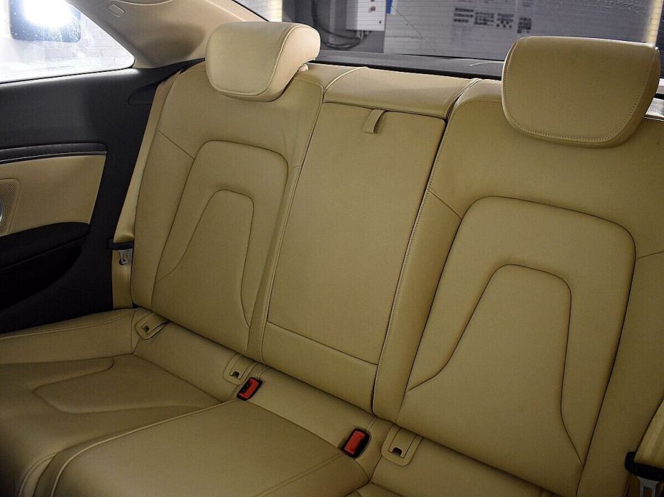 Audi A5 2.0 РКПП, 2016, 97 000 км фото 10