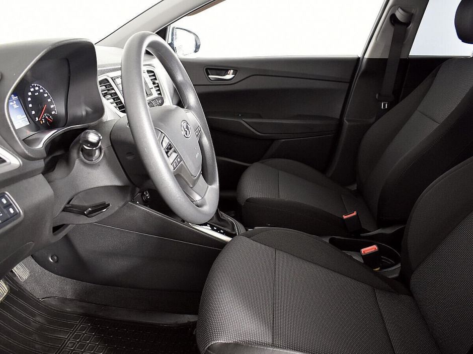 Hyundai Solaris 1.6 АКПП, 2020, 37 000 км фото 3