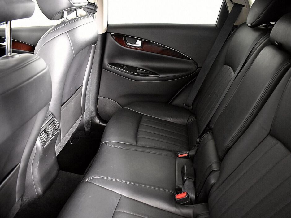 Infiniti QX50 2.5 АКПП, 2015, 103 000 км фото 9
