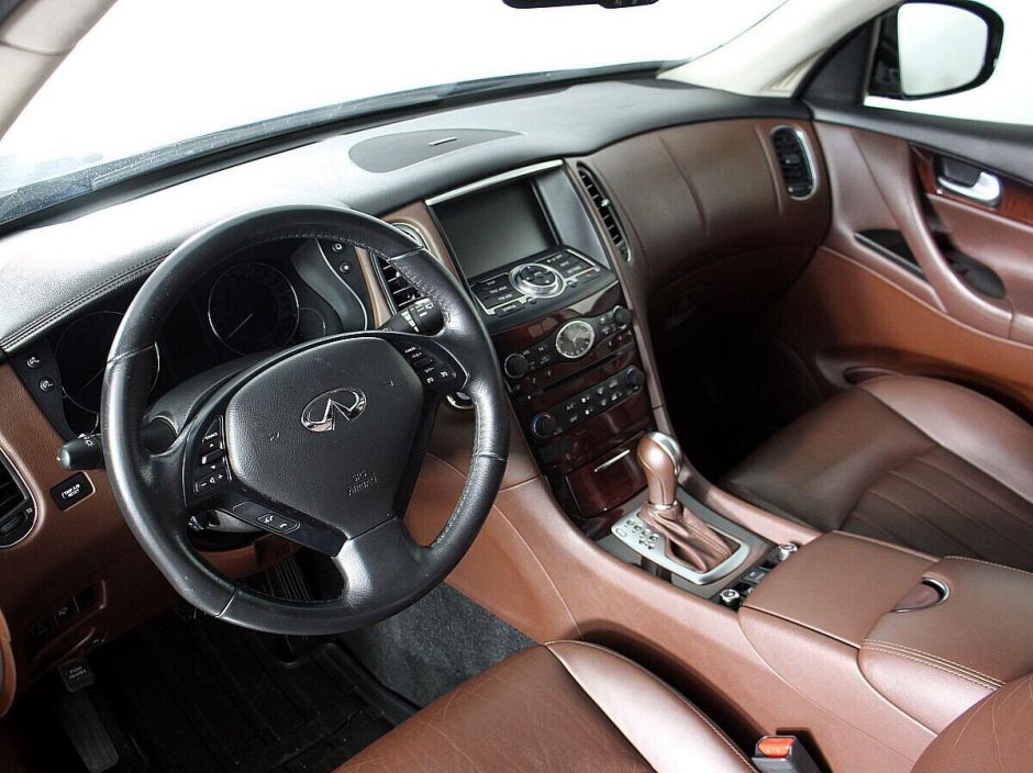 Infiniti QX50 2.5 АКПП, 2015, 97 000 км фото 3