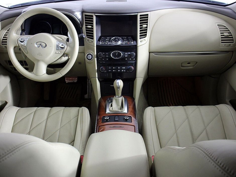 Infiniti QX70 3.7 АКПП, 2015, 105 000 км фото 5