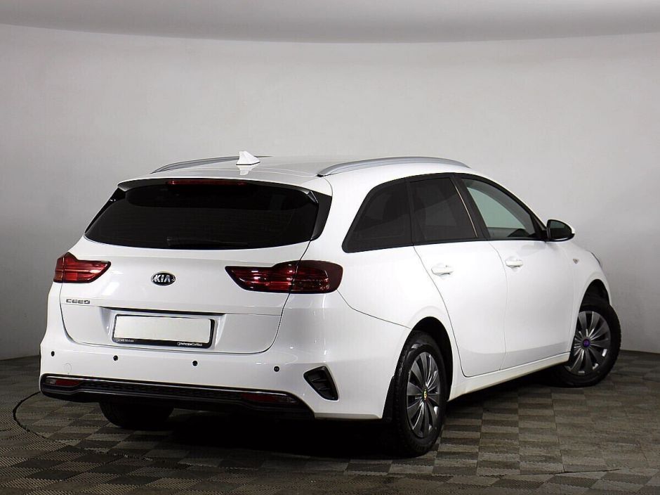 Kia Ceed 1.6 АКПП, 2019, 60 000 км фото 2