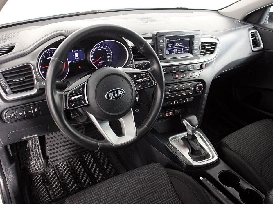 Kia Ceed 1.6 АКПП, 2019, 60 000 км фото 4
