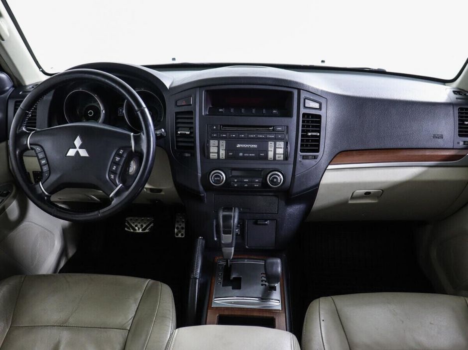 Mitsubishi Pajero 3.8 АКПП, 2008, 186 000 км фото 6