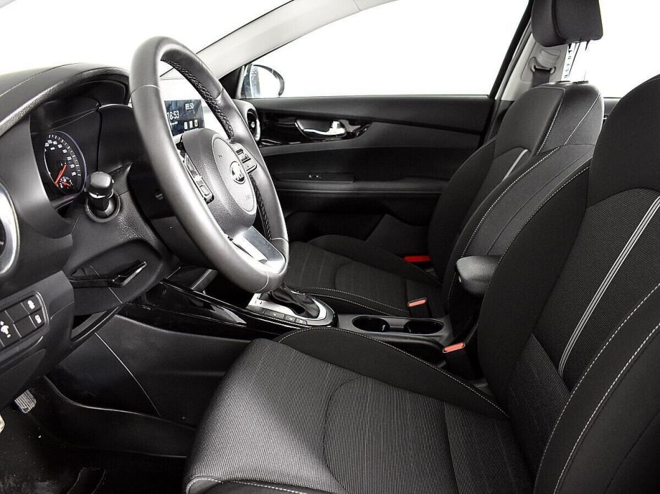 Kia Cerato 2.0 АКПП, 2020, 49 000 км фото 3