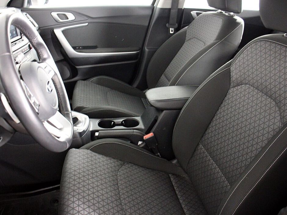 Kia Ceed 1.6 АКПП, 2018, 63 000 км фото 3