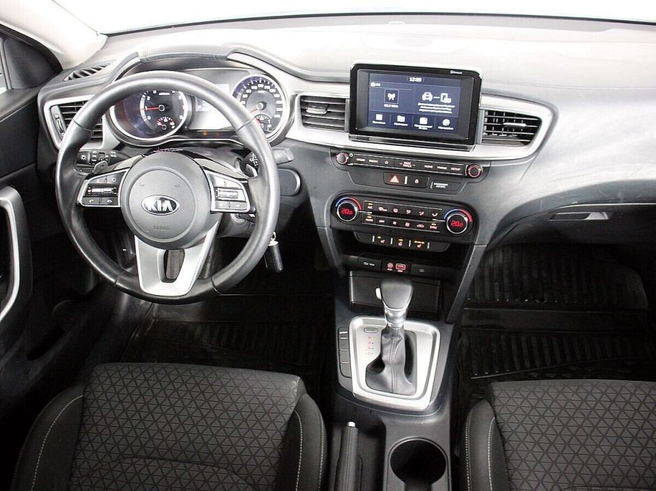 Kia Ceed 1.6 АКПП, 2018, 63 000 км фото 5