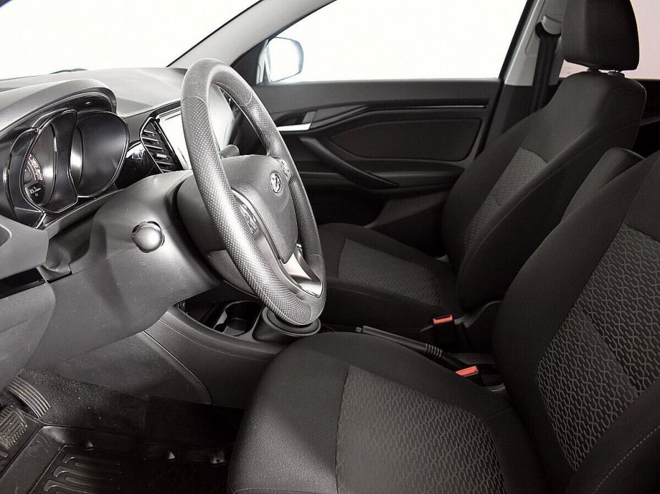 LADA (ВАЗ) Vesta 1.6 РКПП, 2017, 82 000 км фото 3