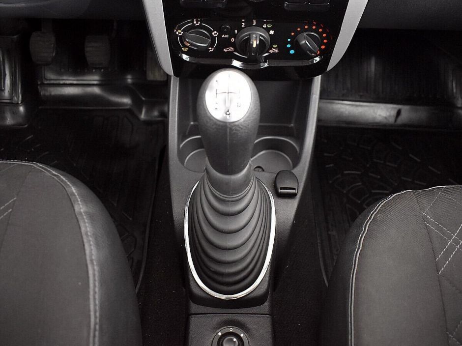 LADA (ВАЗ) Largus 1.6 МКПП, 2017, 82 000 км фото 6